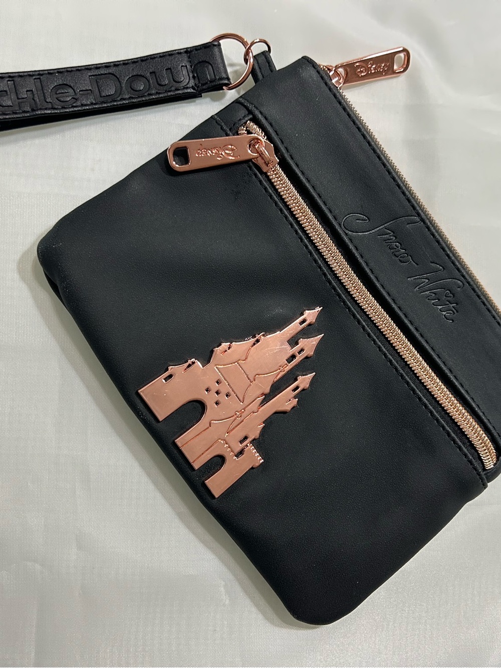 Buckle Down Collectible Snow White Black Wristlet with Rose Gold Castle Accent - Picture 3 of 6